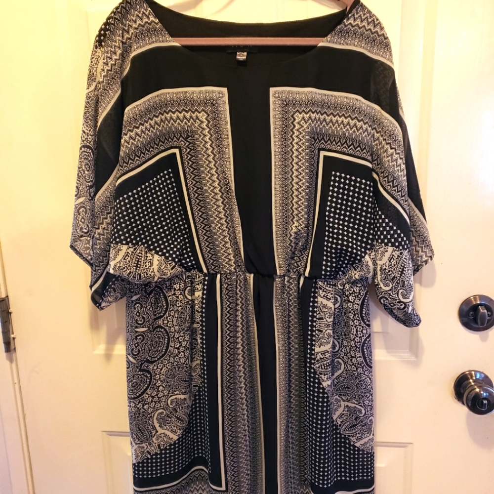 NWOT Black and White Geometric A-line Pullover Dress w/ Elastic Waist Size XL